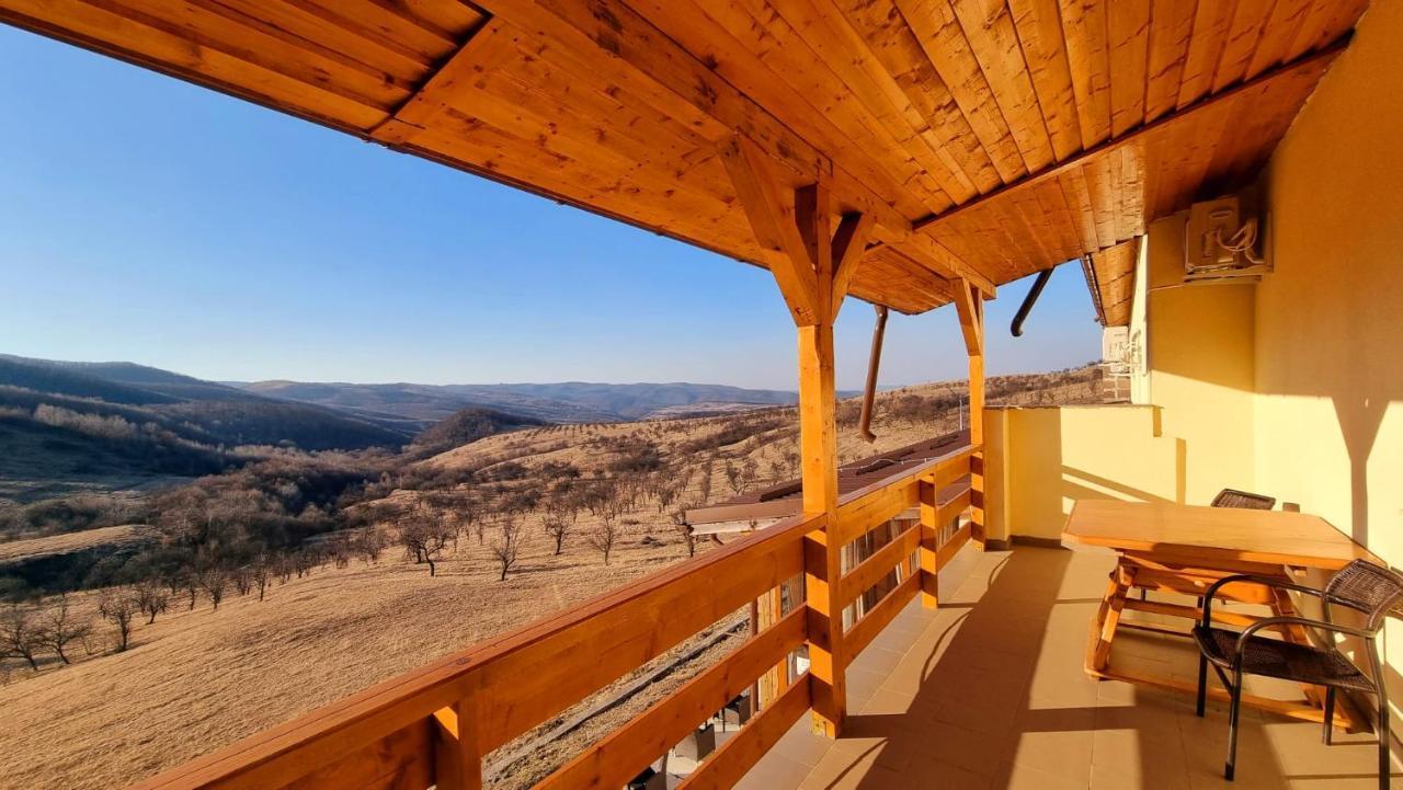 Haţeg Motel Prislop מראה חיצוני תמונה