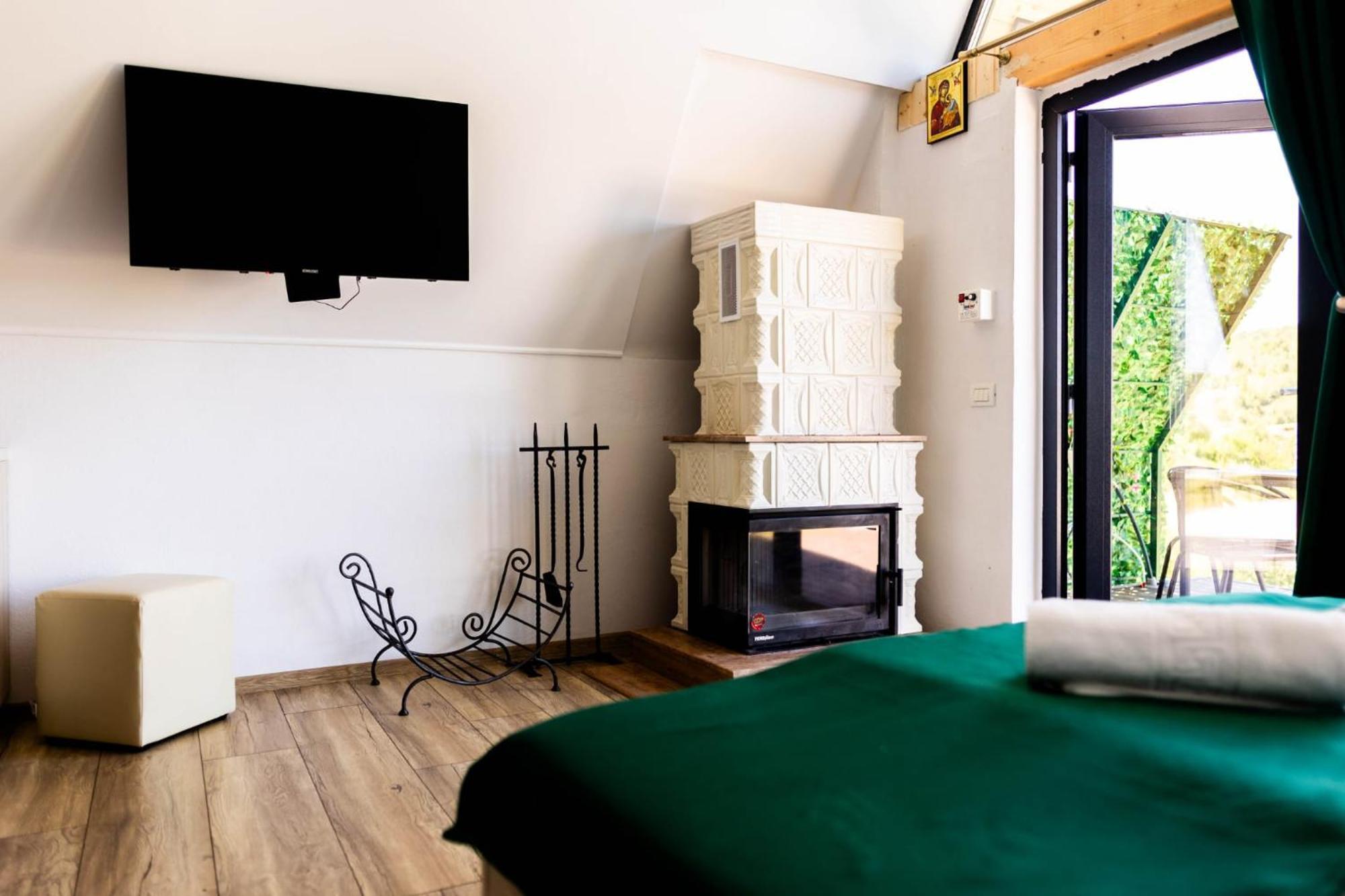Haţeg Motel Prislop מראה חיצוני תמונה